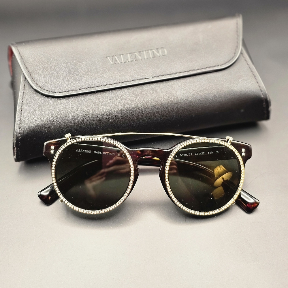 Valentino Sunglass